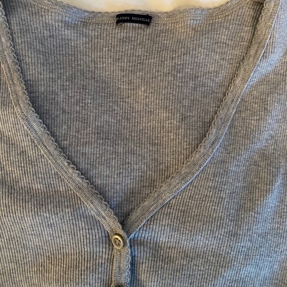 BRANDY MELVILLE BUTTON UP TEE - Picture 3 of 3